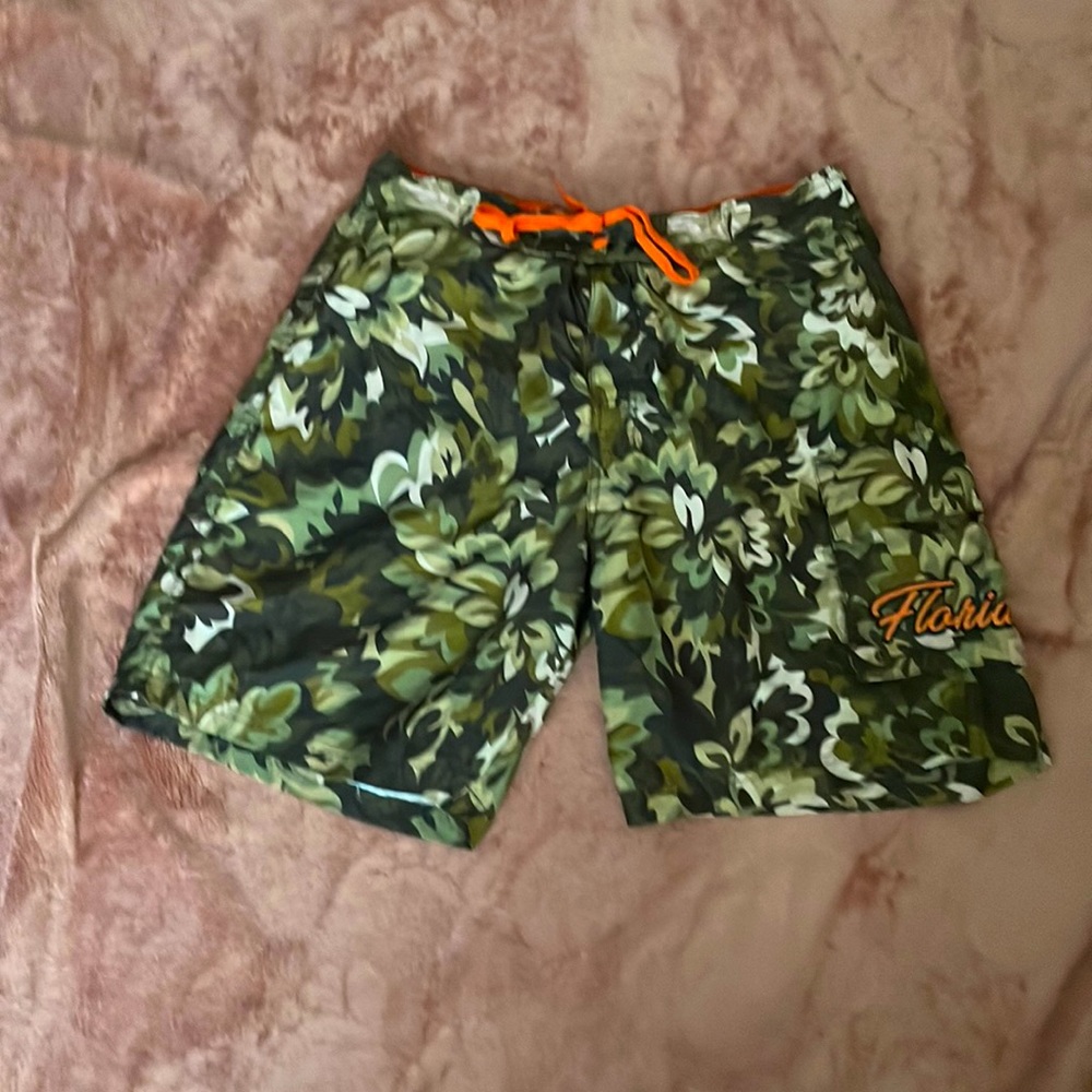 Men’s Size Large Camo Swim Shorts